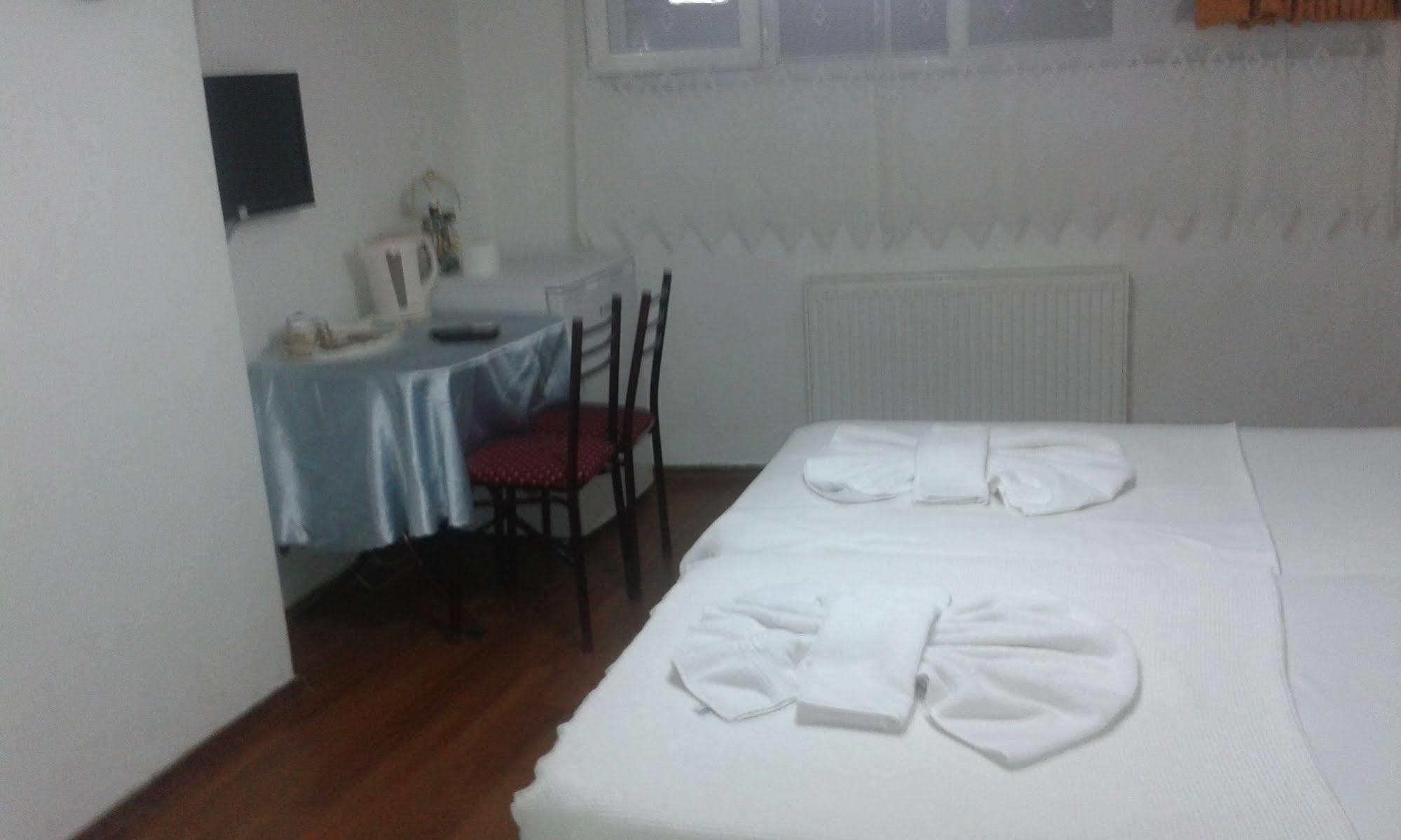 Bereket Traveler Hotel