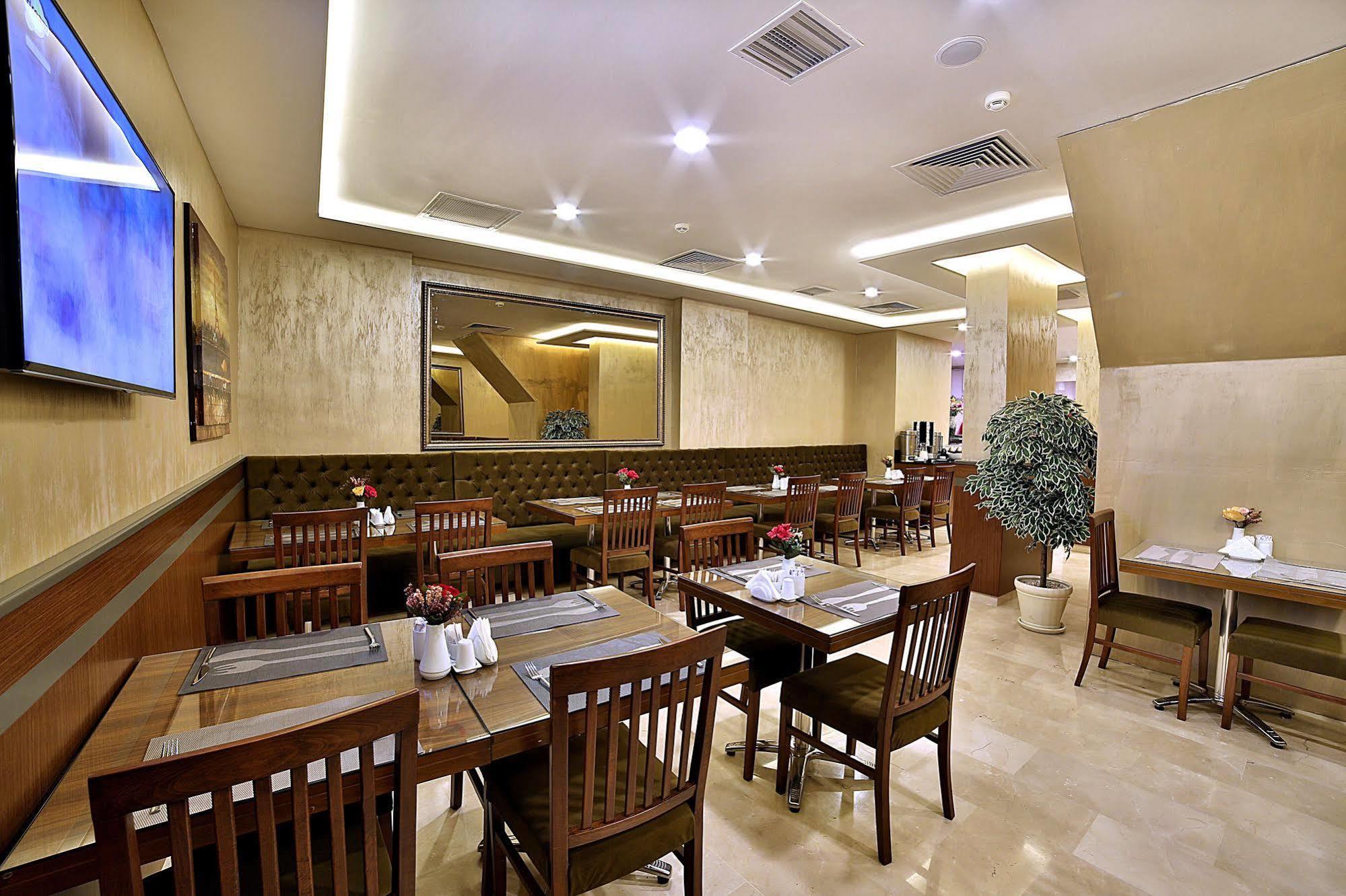 Corner Laleli 3*