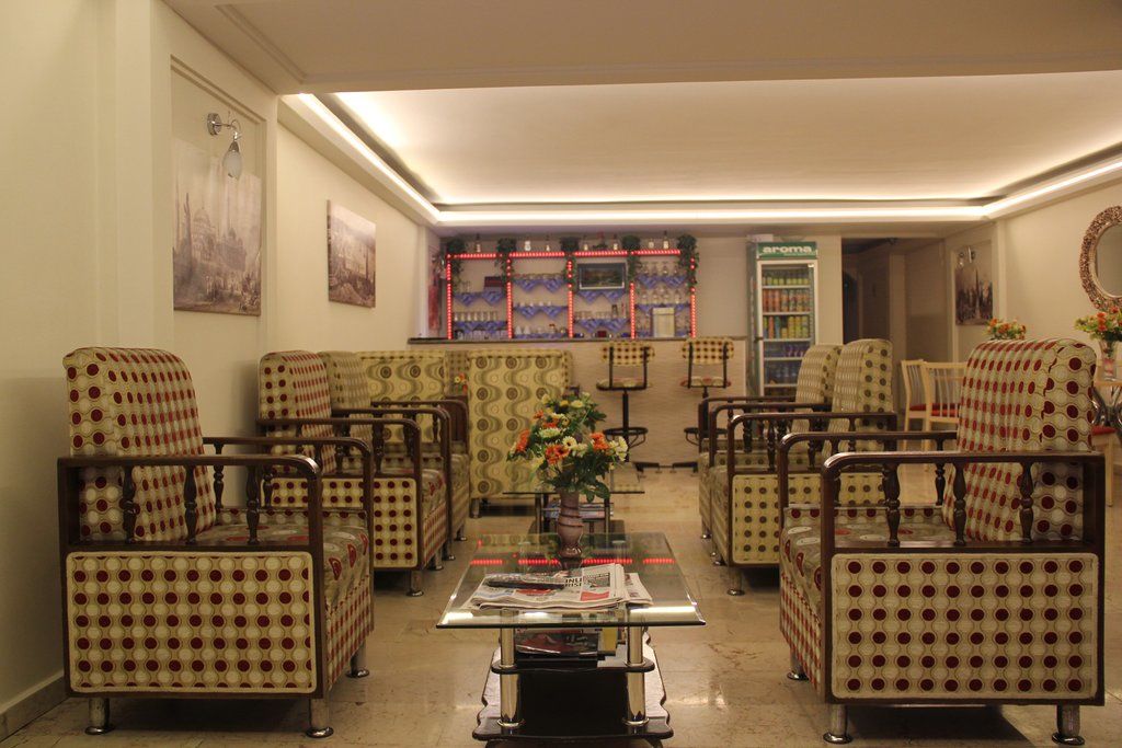 Sim Old Hotel