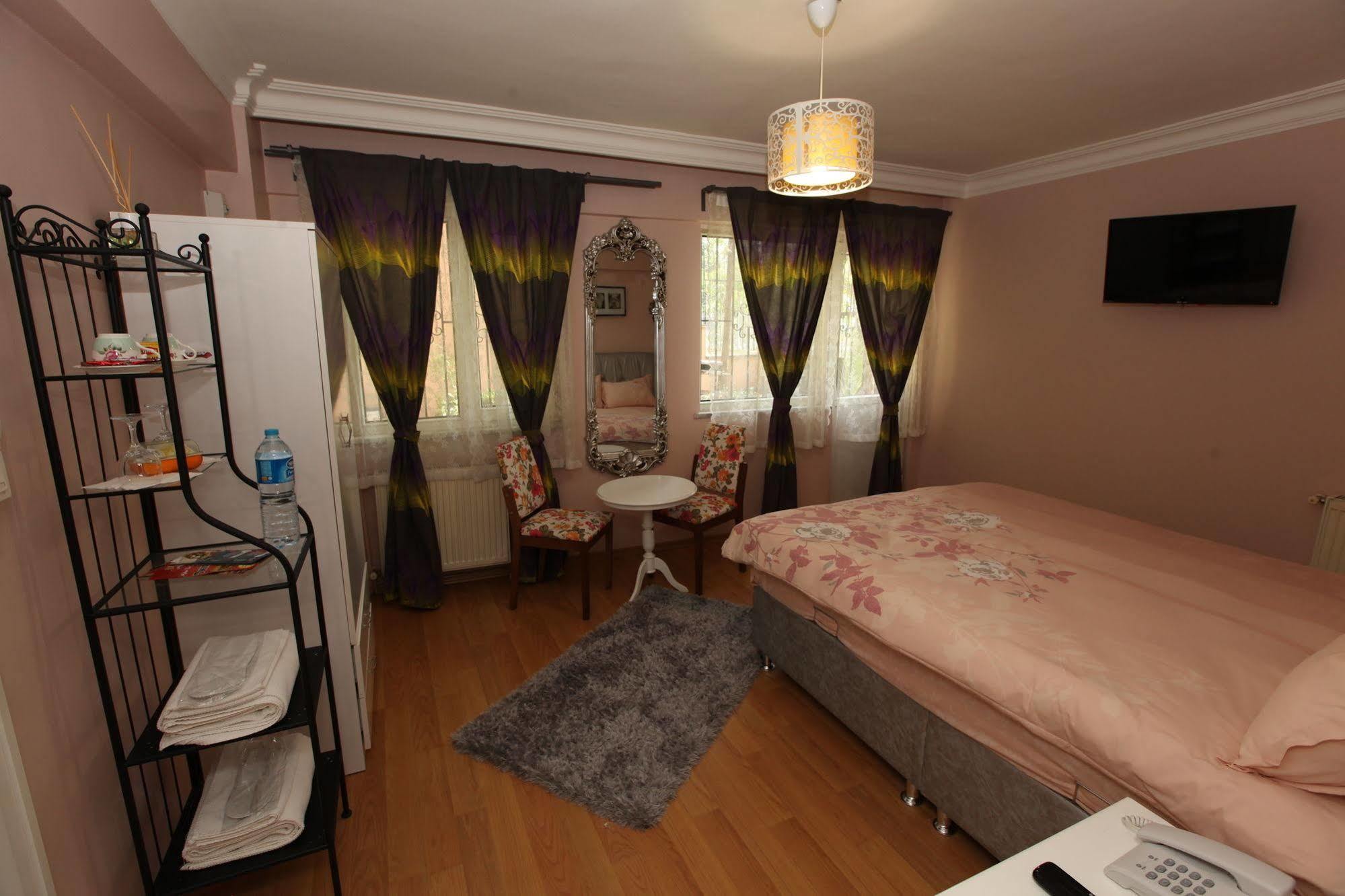 Yesim Suites Oda ve Kahvaltı 3*