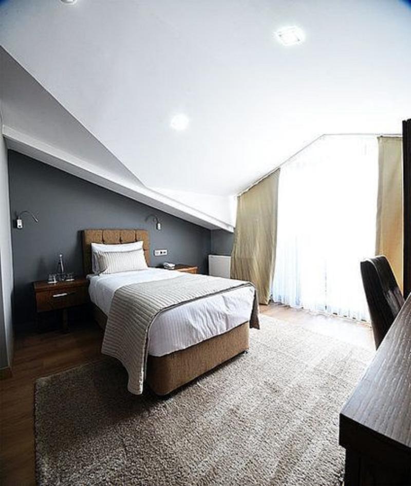 Hotel The Elegant