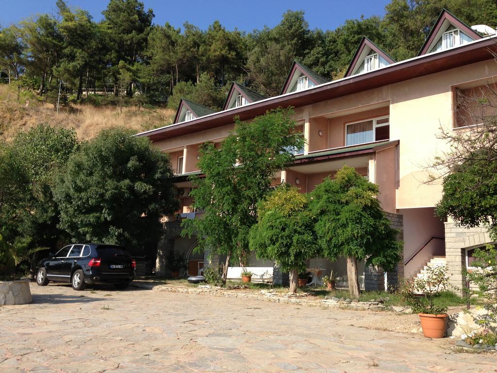 Hotel Yali