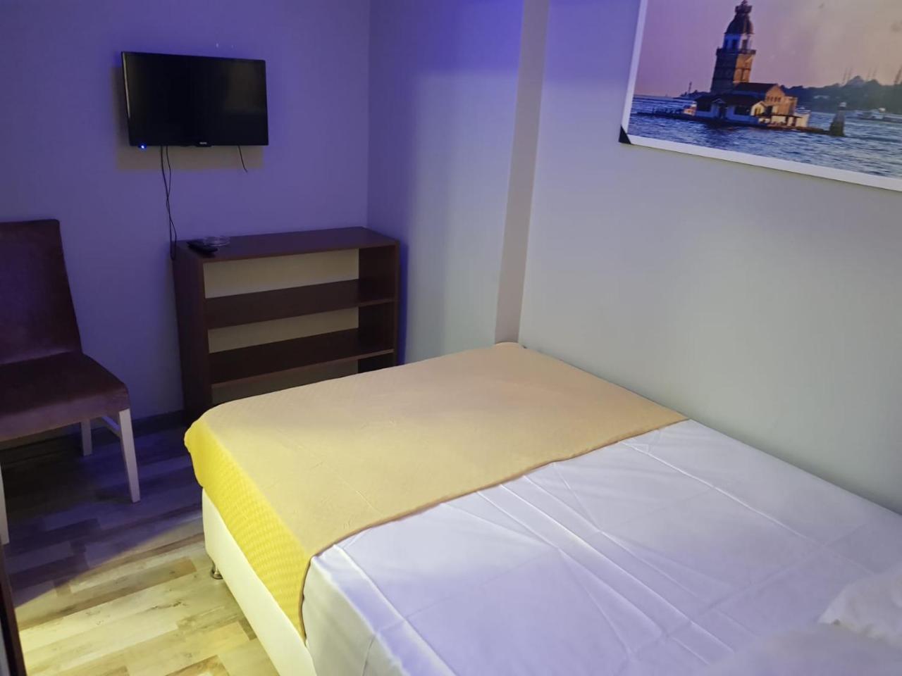 Eyfel Hotel