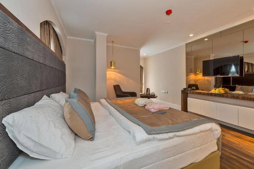 Darkmen Otel