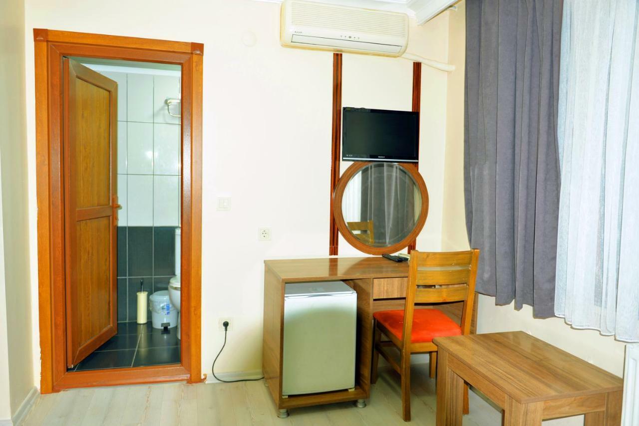 Marina Hotel 2*