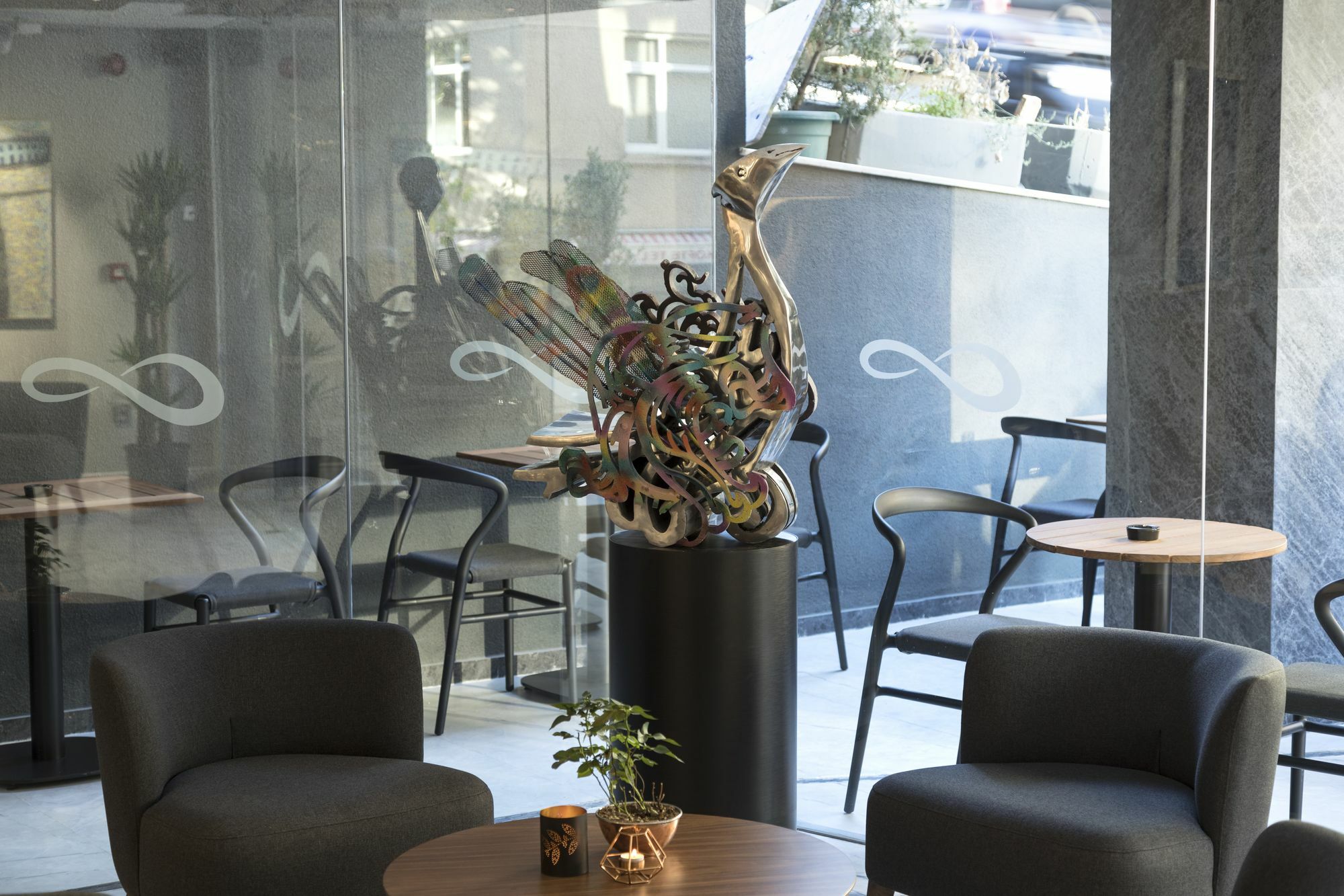 Endless Art Hotel-special Category