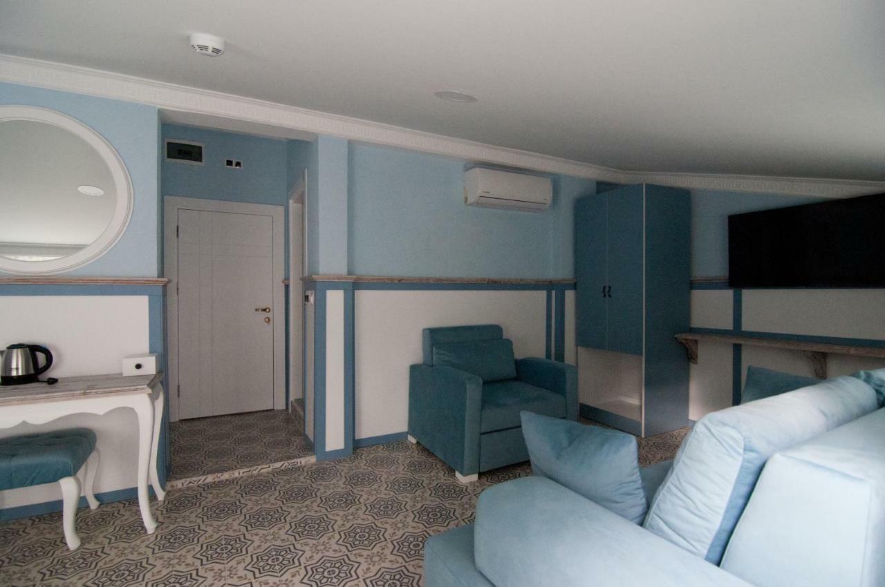 Hotel Center Hill
