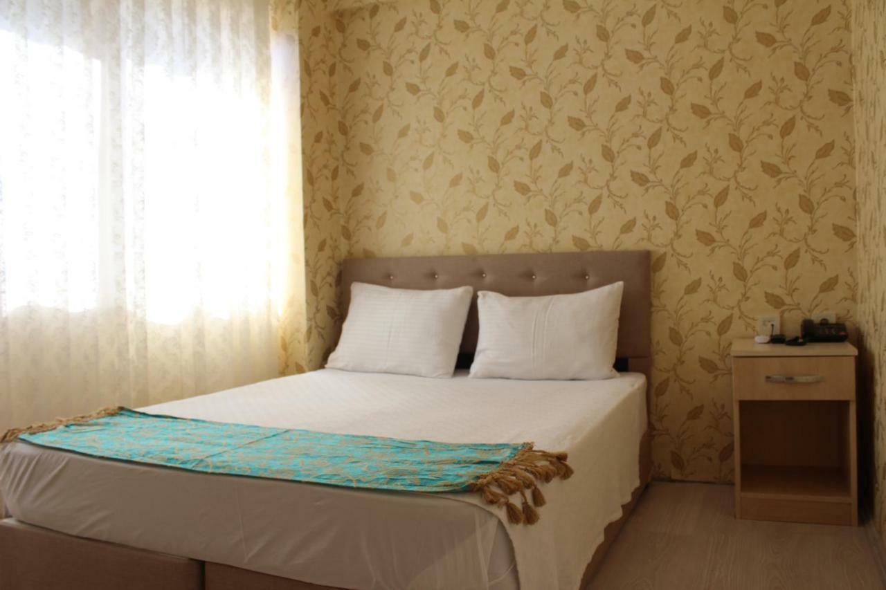 Omega Hotel 2*