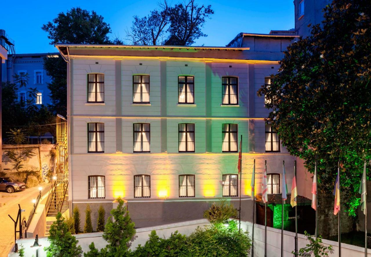 Element Garden Aparthotel