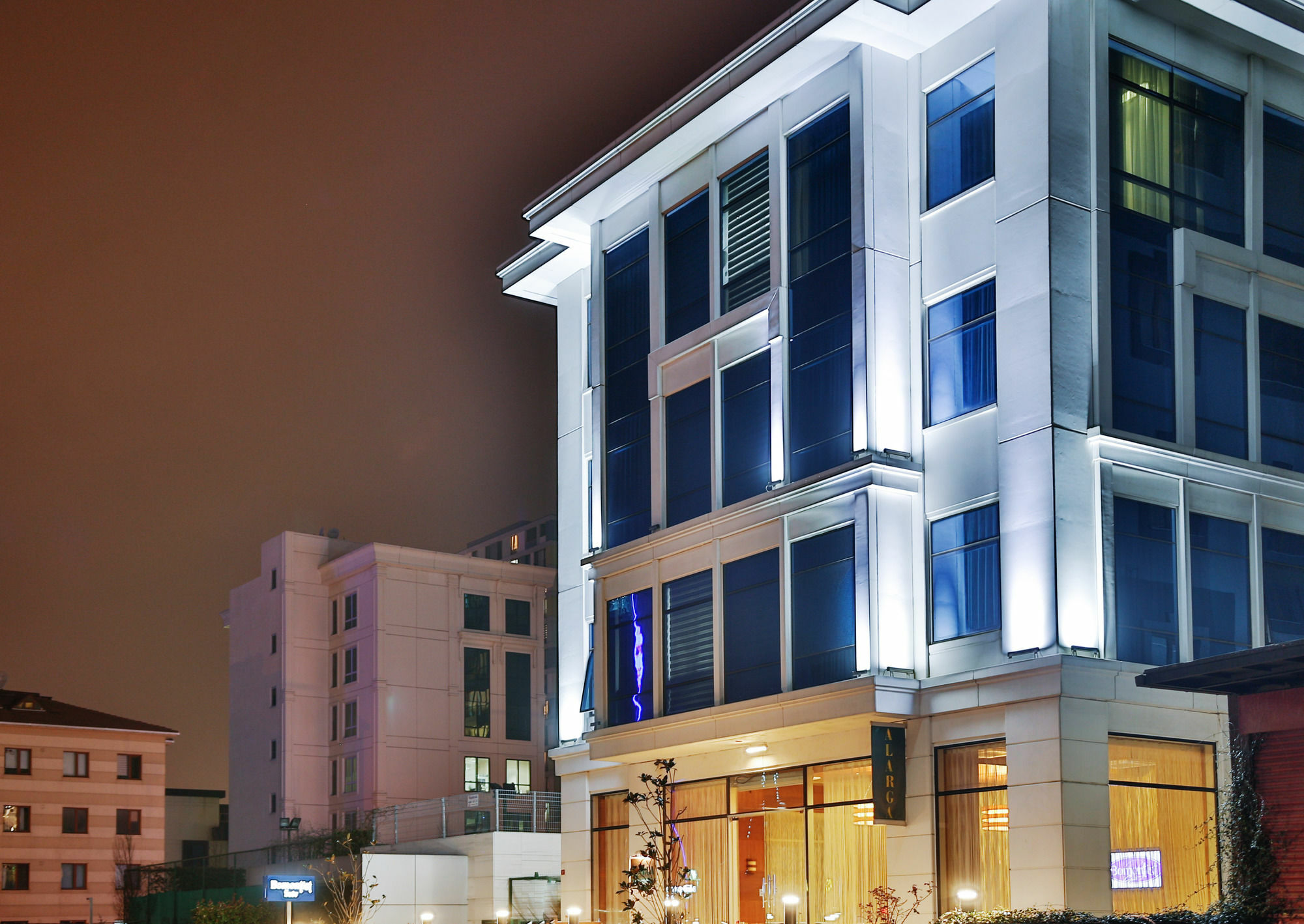 Otel Discovery