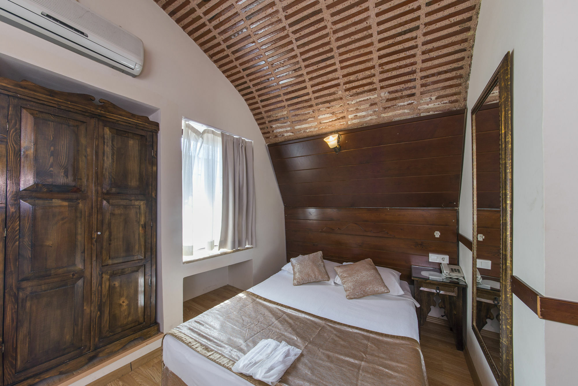 Naz Wooden House Istanbul