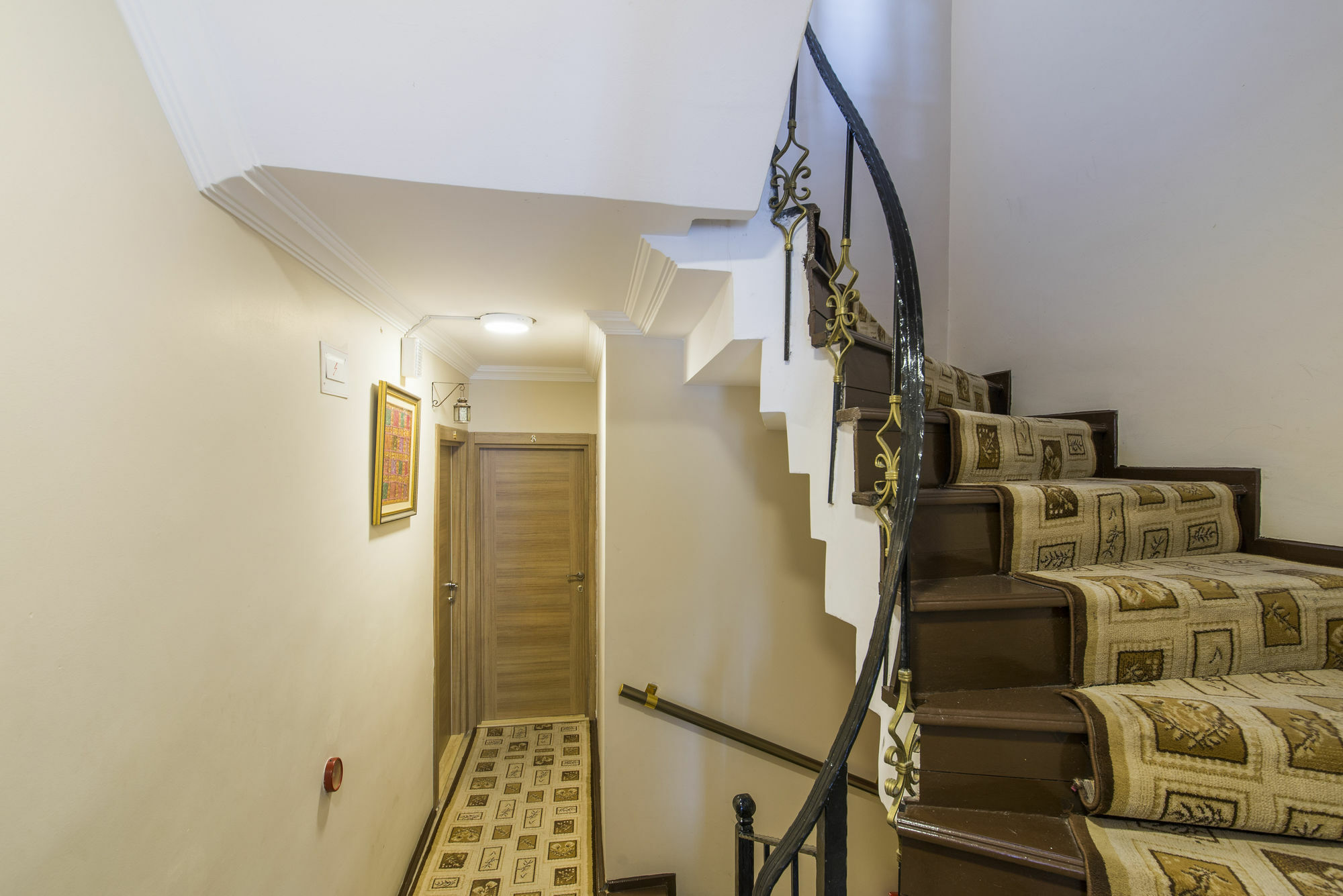 Naz Wooden House