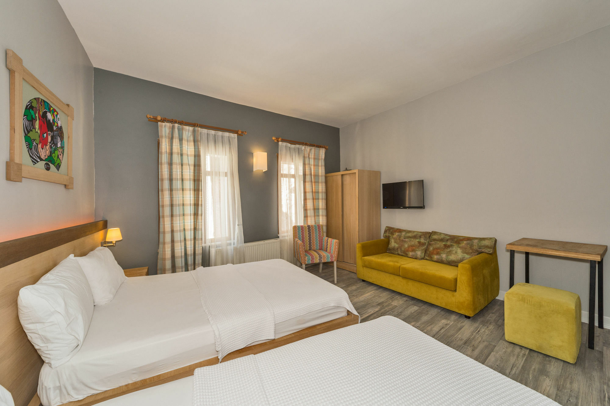Hotel Cirrus Tomtom 2*