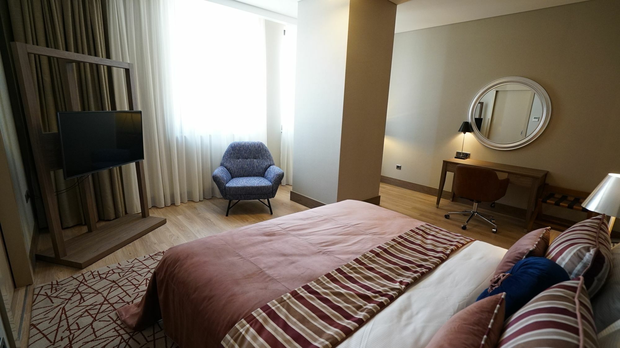 Otel Tryp By Wyndham Basın Ekspres 5*
