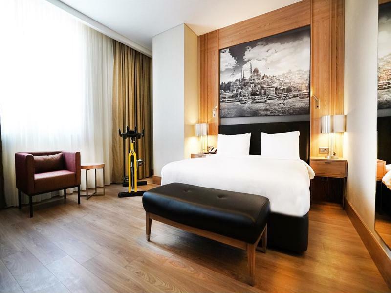 Otel Tryp By Wyndham Basın Ekspres
