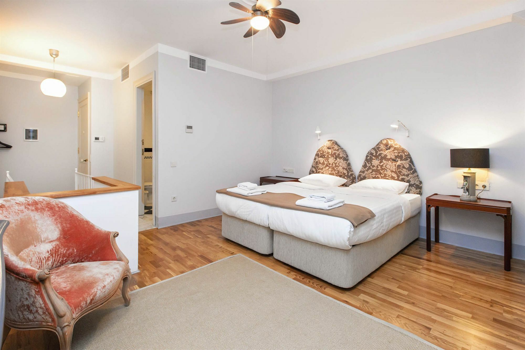 Chiconomy Apartment *