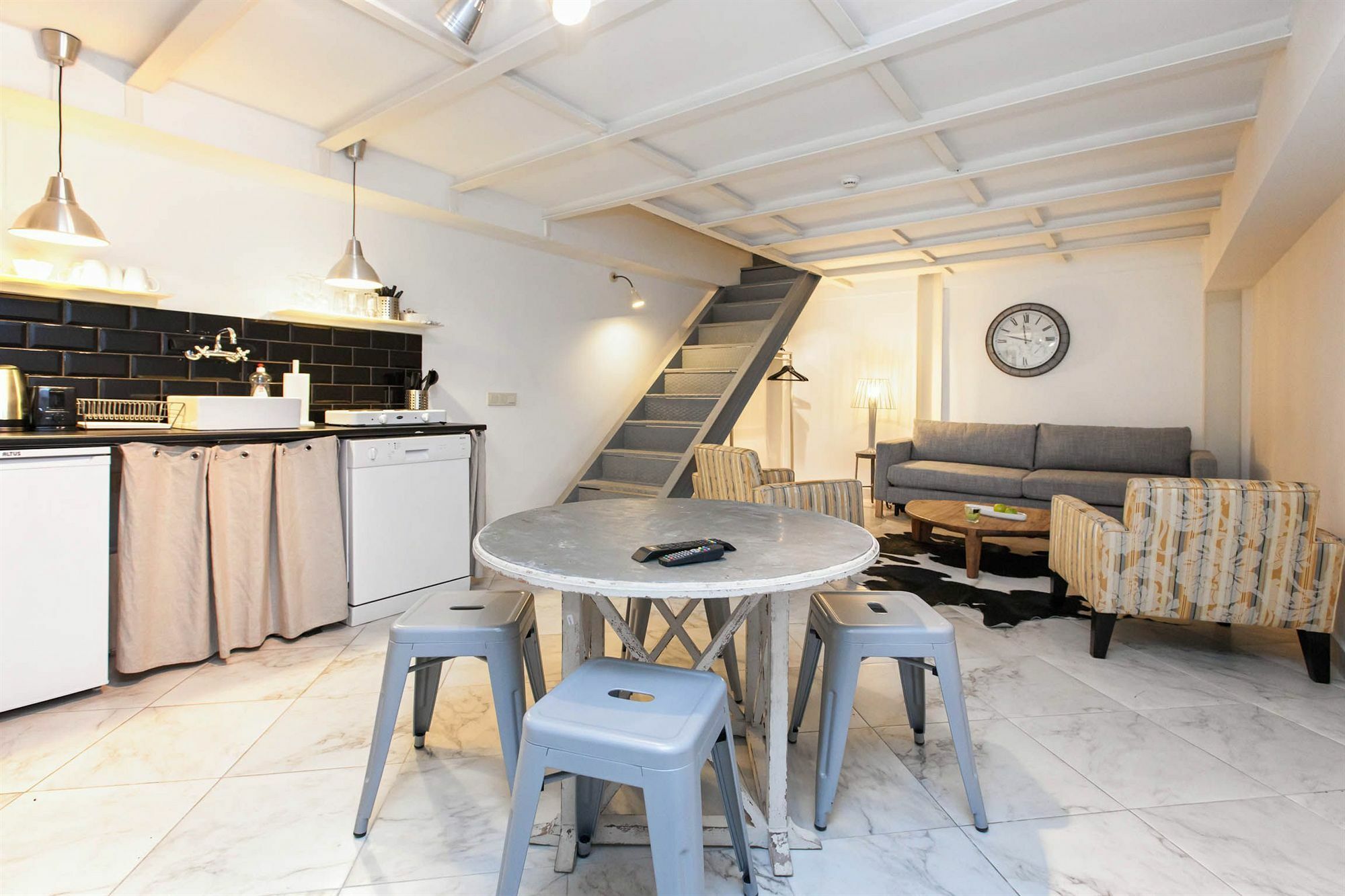 Apartment Chiconomy *