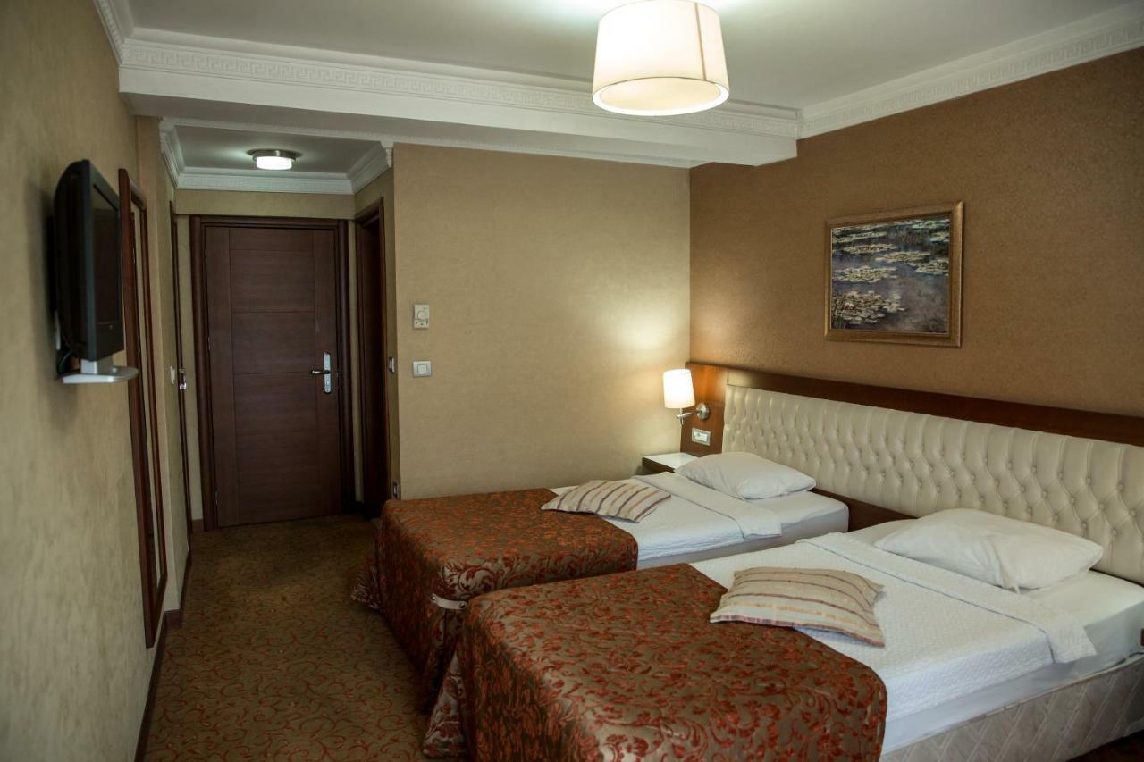Yuksel Hotel