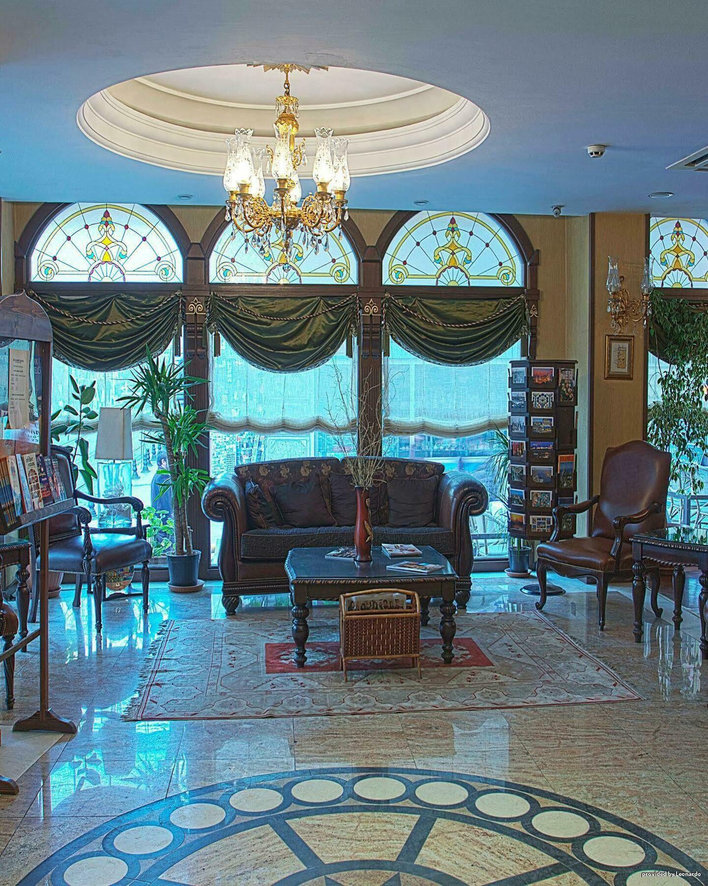 Hotel Western Empire Palace &