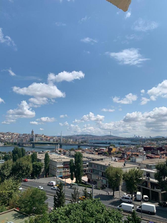 Biter * Istanbul