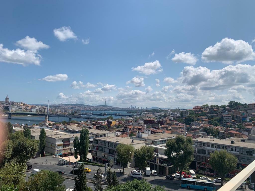Biter * Istanbul