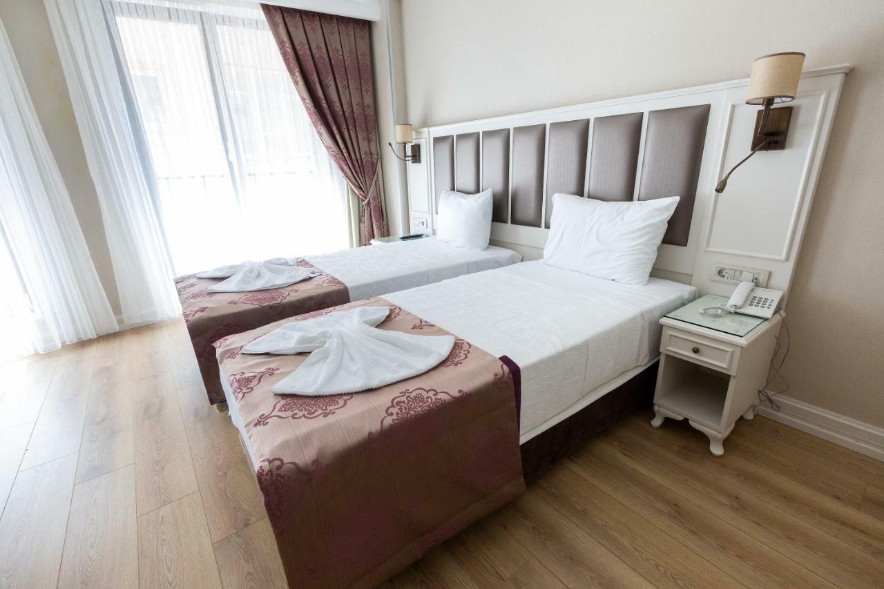 Sweet Hotel