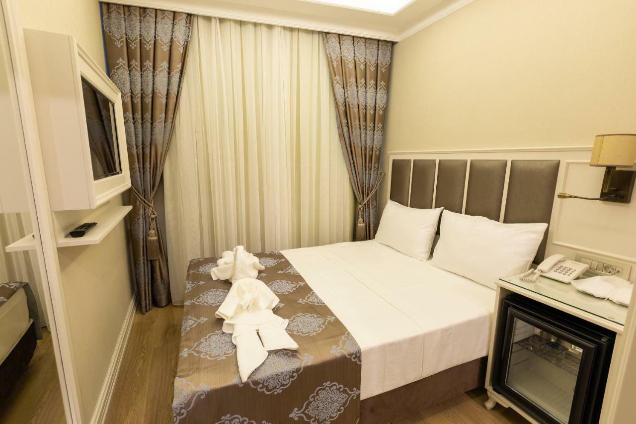 Sweet Hotel