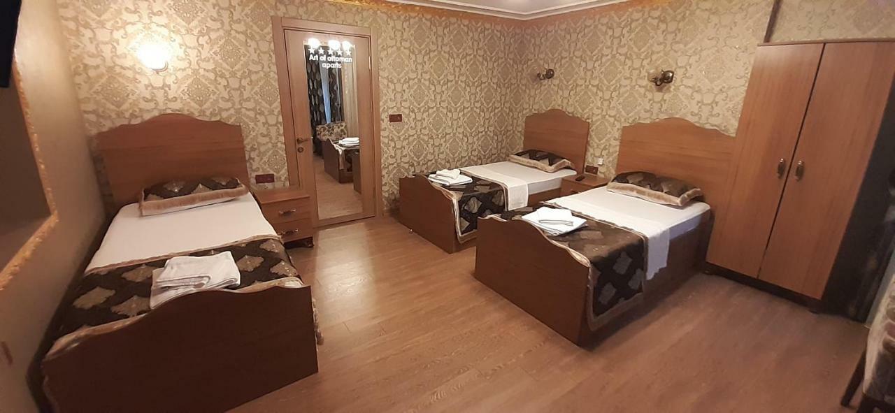 La Casa Aparthotel