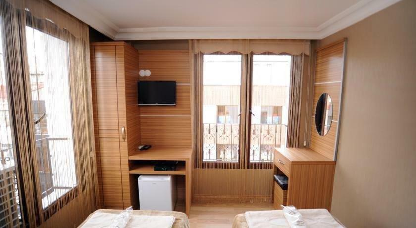 Hotel Grand Lara 2*