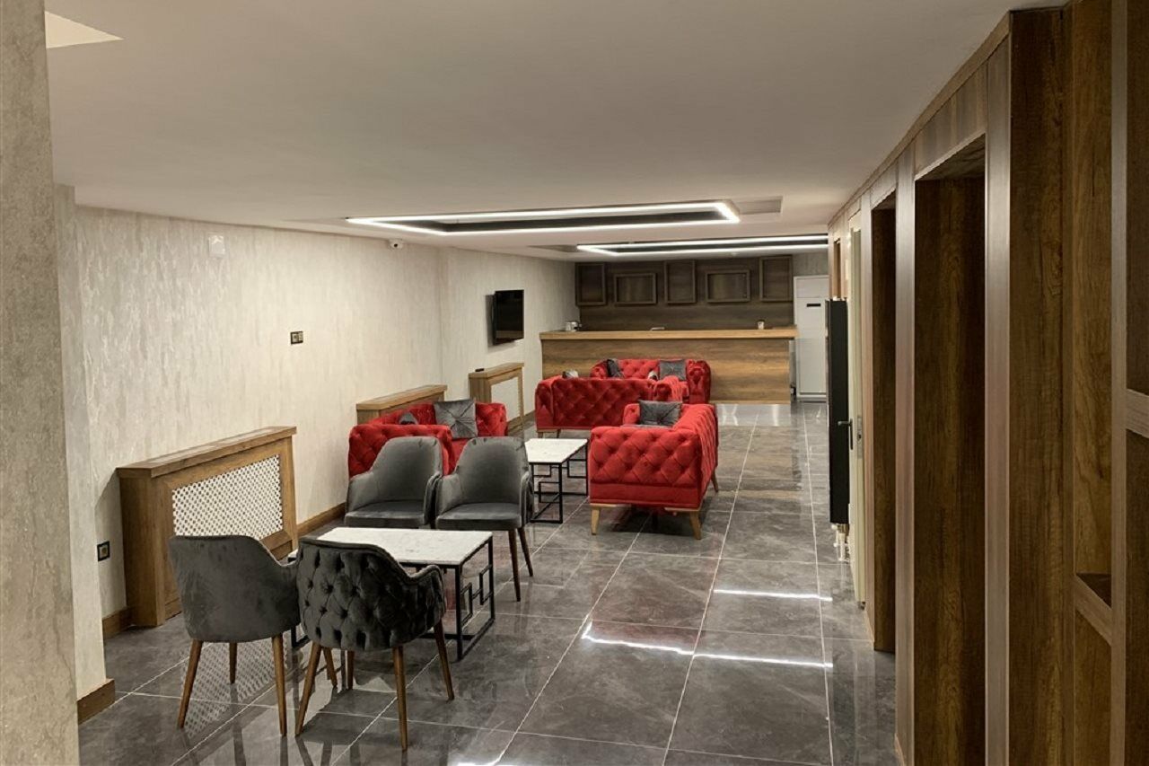 Sim Old Hotel