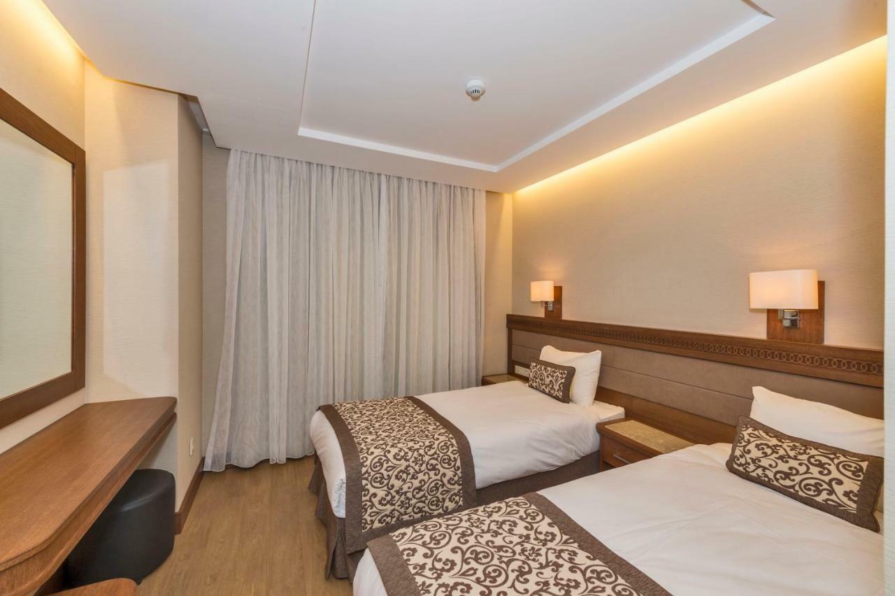Viore Hotel 3*