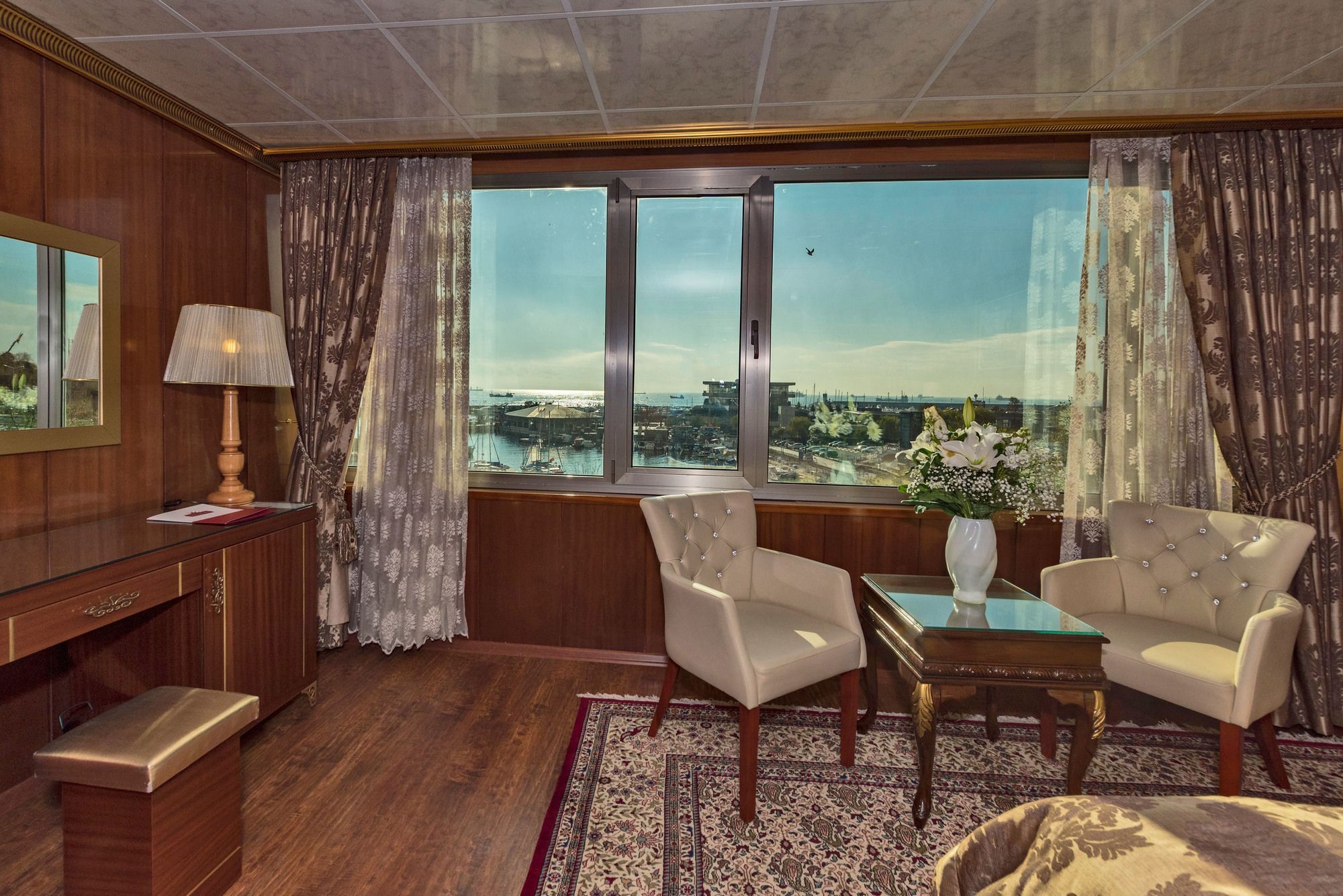 Hotel Cevheris 4*