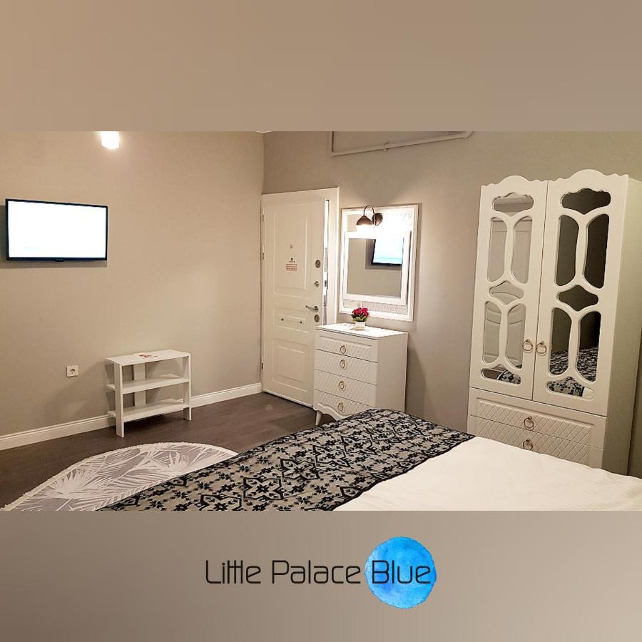 Little Palace Blue 2*