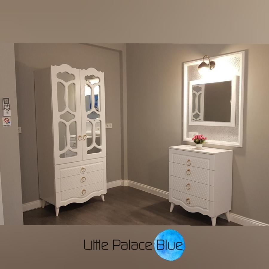 Little Palace Blue 2*