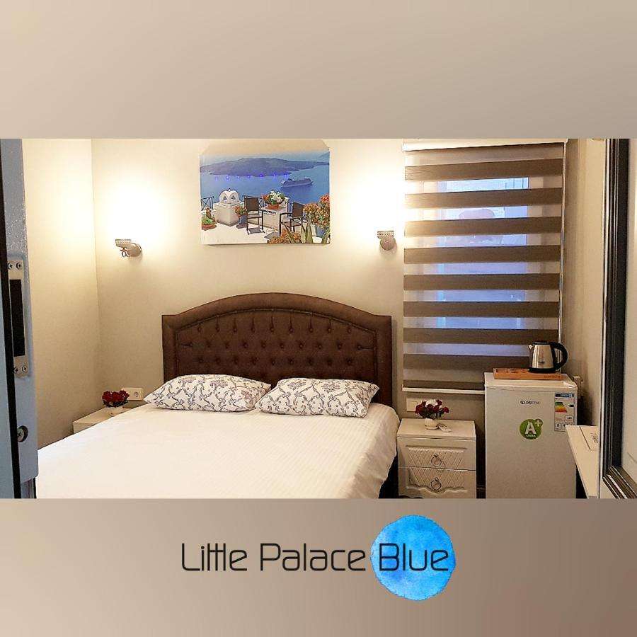 Little Palace Blue Hotel