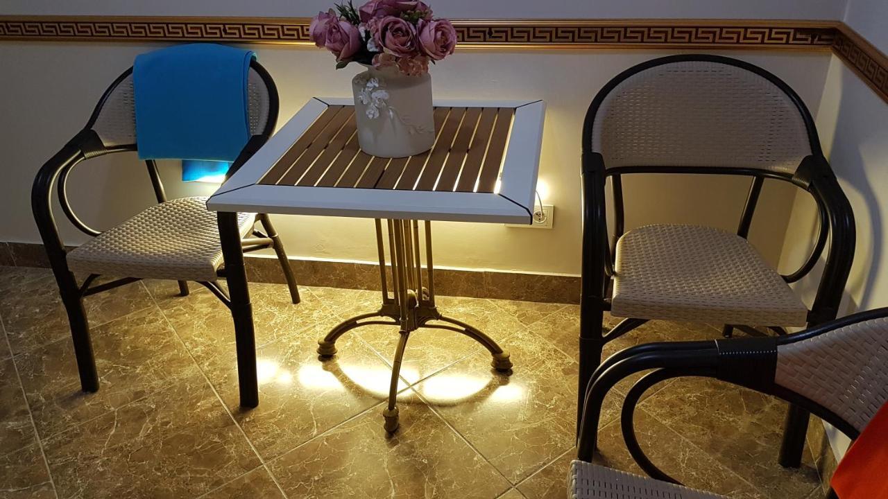 Little Palace Blue Hotel 2*