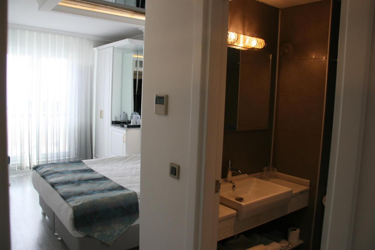 Ligos Hotel *