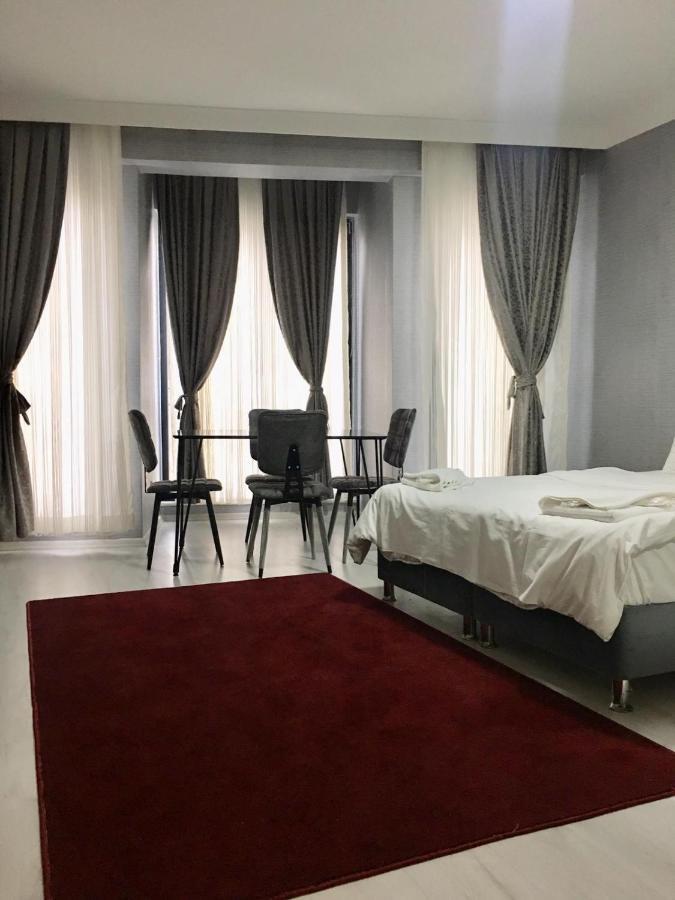 Sahane Apartment *