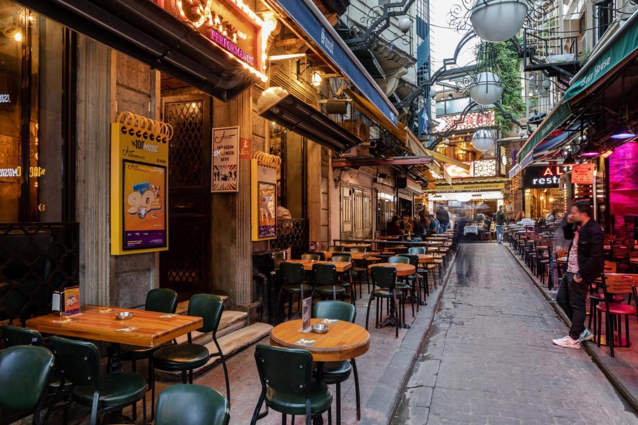 Sanat Taksim * Istanbul