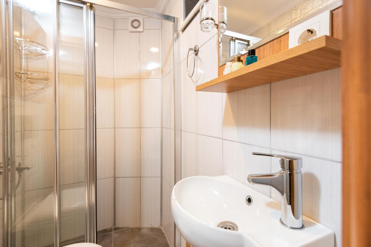 Hotel Seven Oldcity 4*