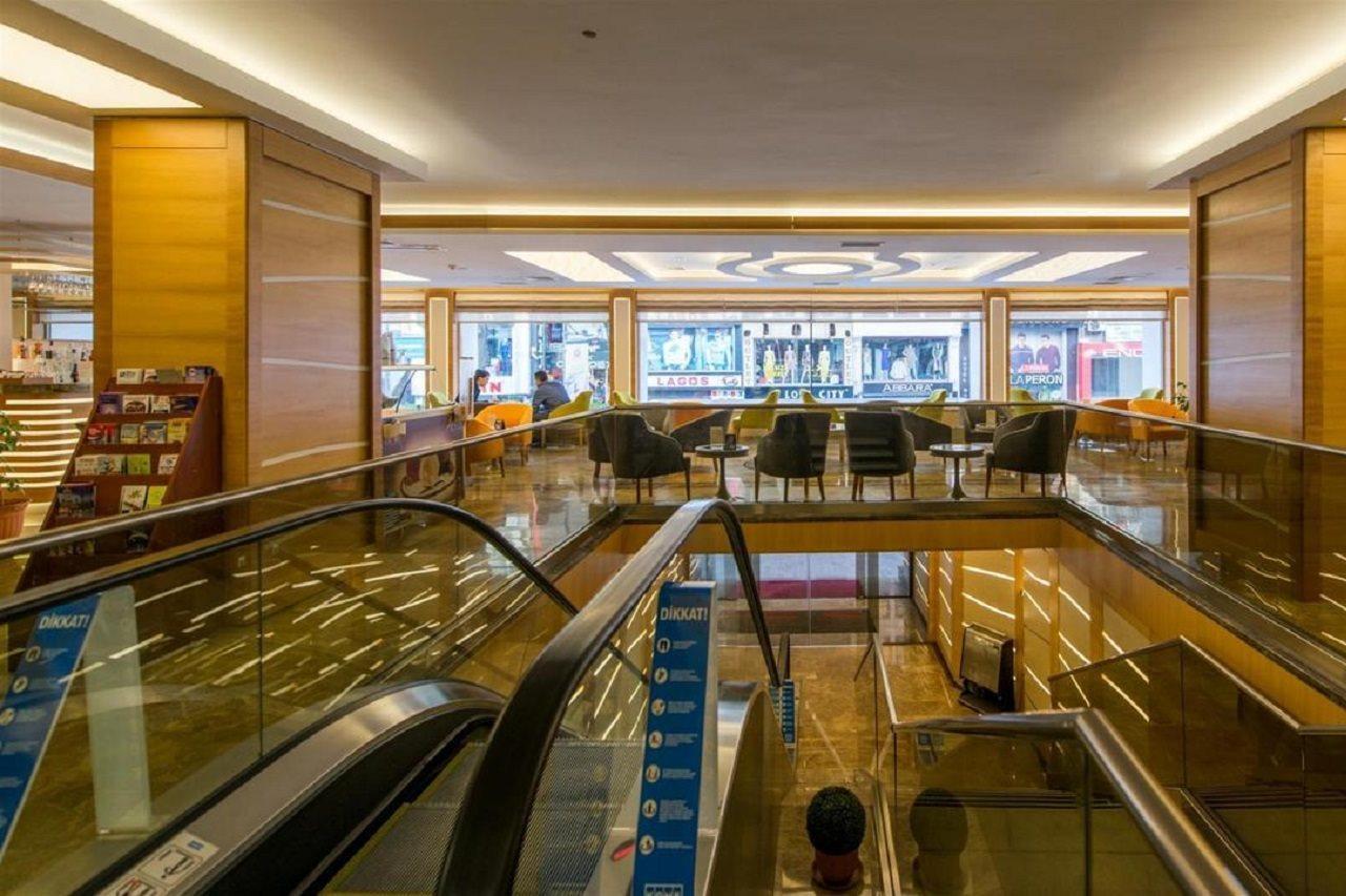 Prestige Old Hotel