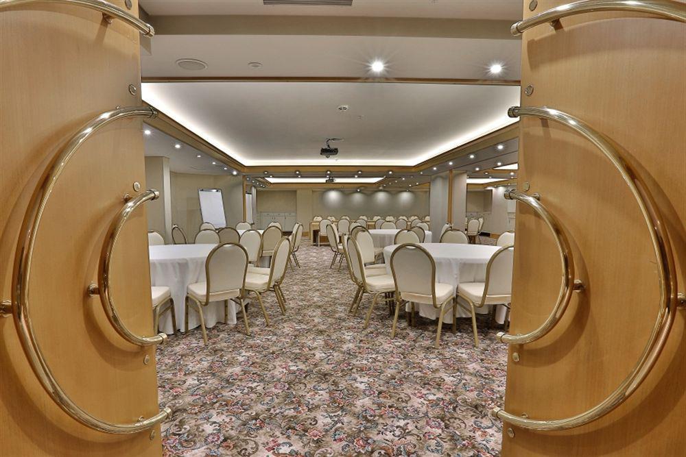 Hotel Queen & Istambul