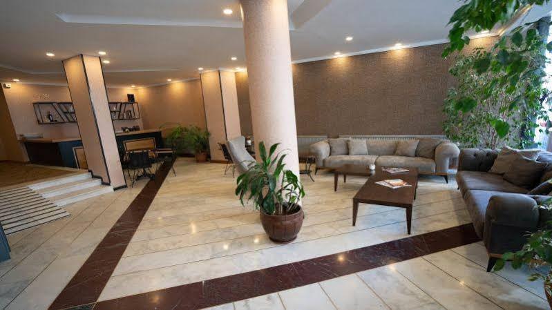 Sembol 3* Istanbul