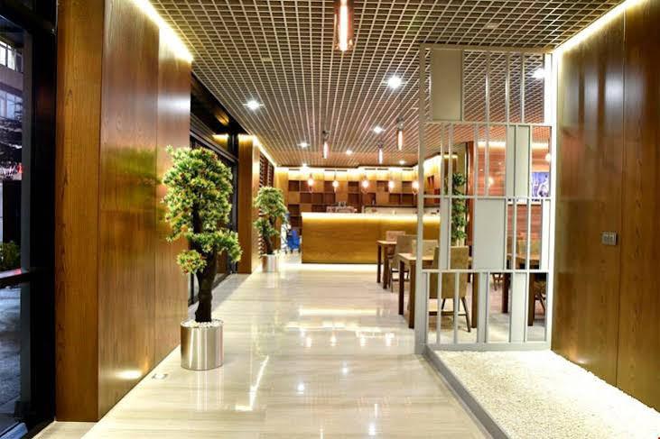 The Elegant Hotel 4*