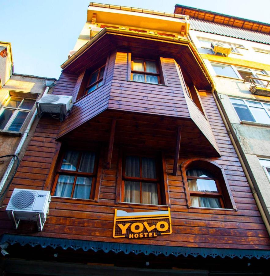 Hostel Yolo *