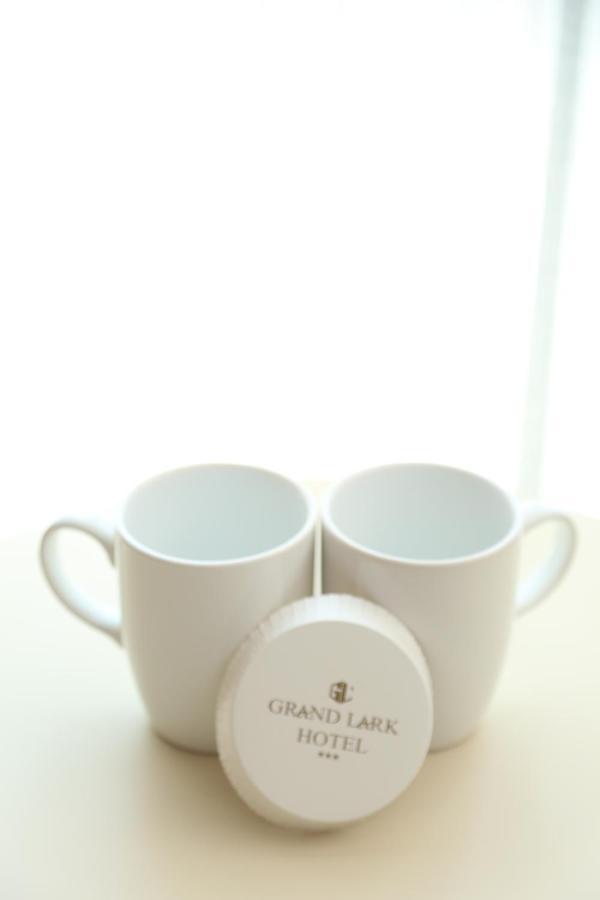 Grand Lark *