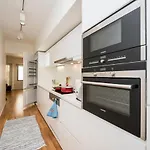 Taksim Thera Suite