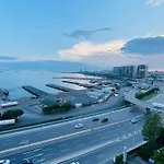 Luxury 2 Room Suite Apartment With Seaview In Center