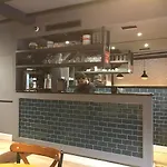 Jakaranda Hotel