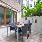 Comfortable House For Families Close To Taksim